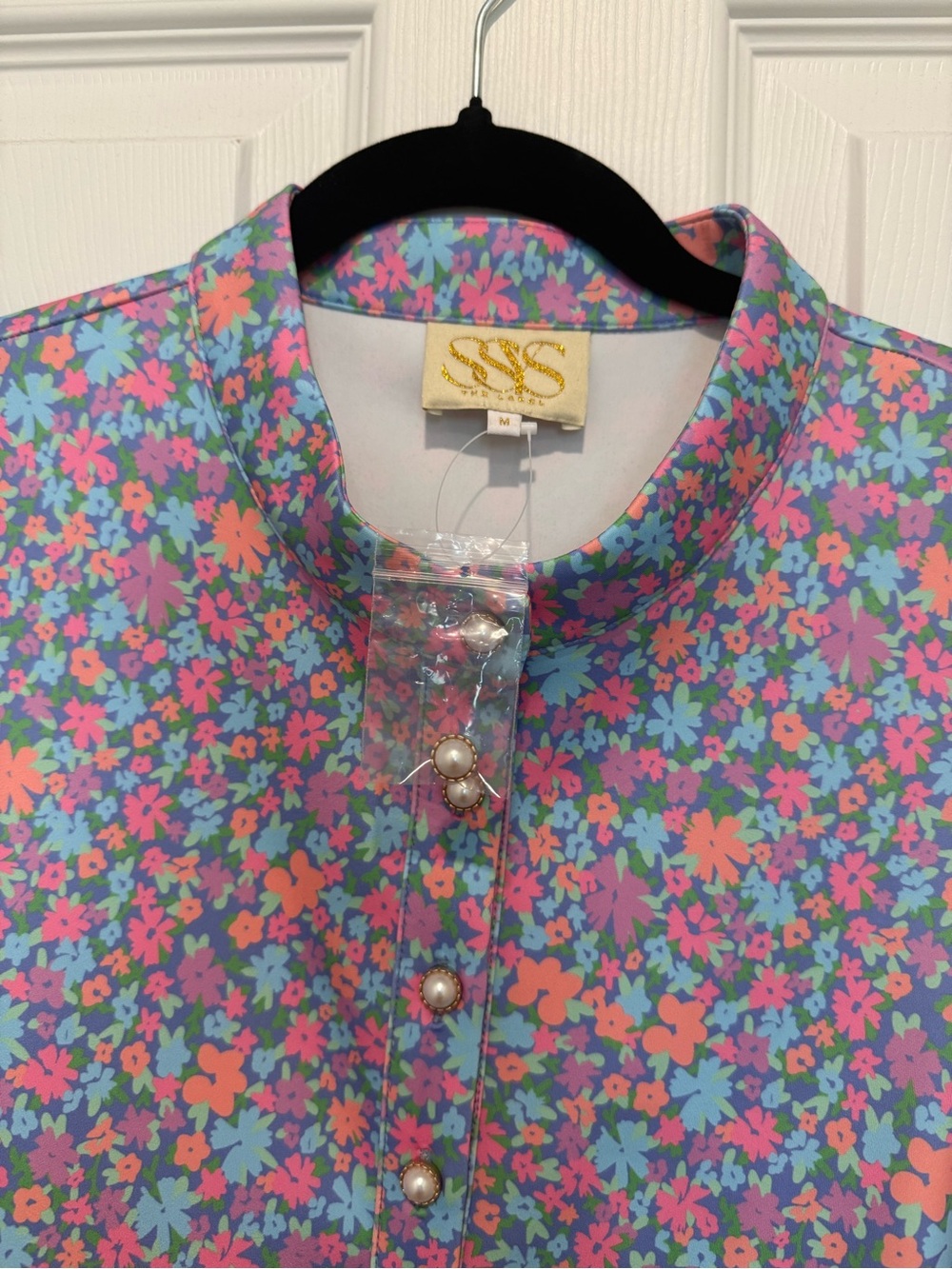 SSYS Agusta Pearl Button Scuba Dress in Pastel Floral - Picture 3 of 6